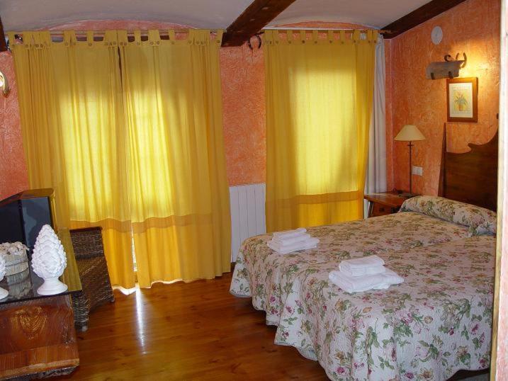 Hospedium Hacienda Las Cavas オルメド 部屋 写真